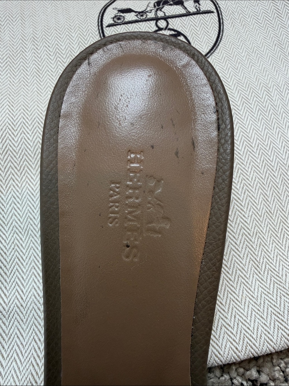 Authentic Hermes Oasis Slide Mules in Taupe Leather Sz 38 - Picture 7 of 8
